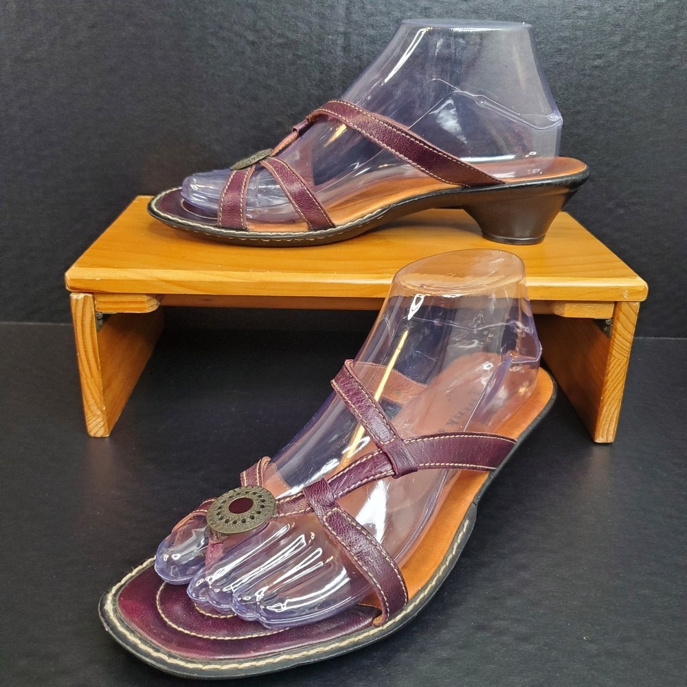 THINK! Sandals US 7.5 EU 38 Womens Maroon Leather Thong Kitten Heel Strappy Shoe